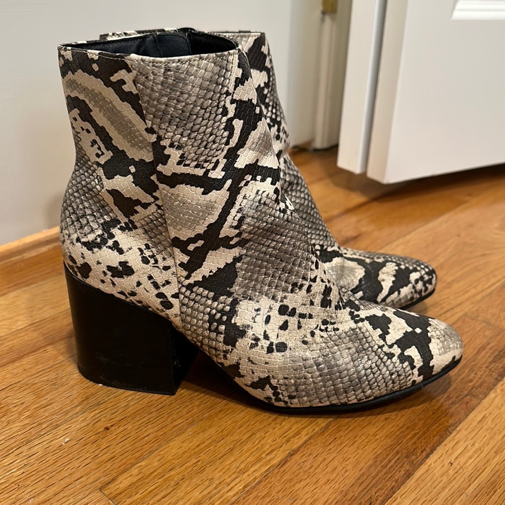 Adorable snakeskin booties